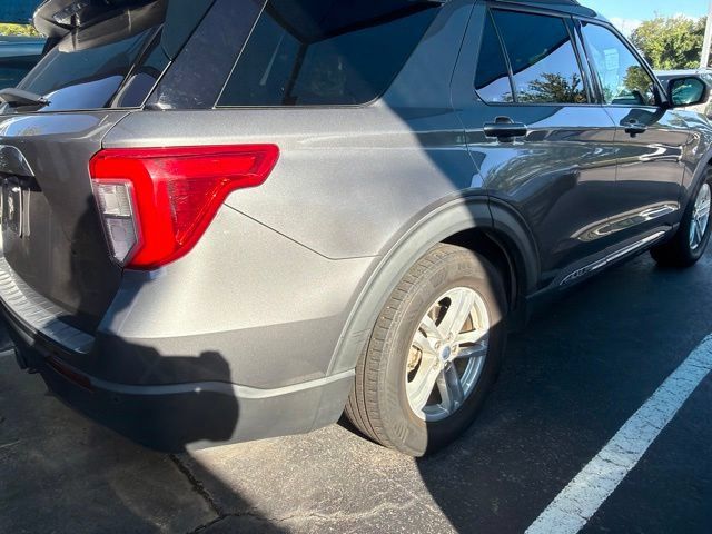 Used 2021 Ford Explorer XLT w/ Equipment Group 202A RWD image 10