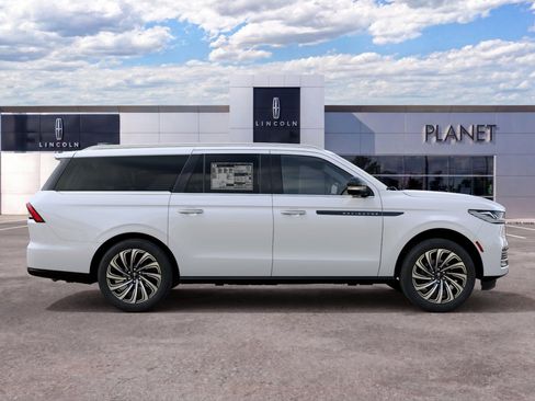 New 2027 Lincoln Navigator L Black Label AWD/4WD image 5