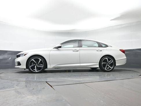 Used 2021 Honda Accord EX image 28