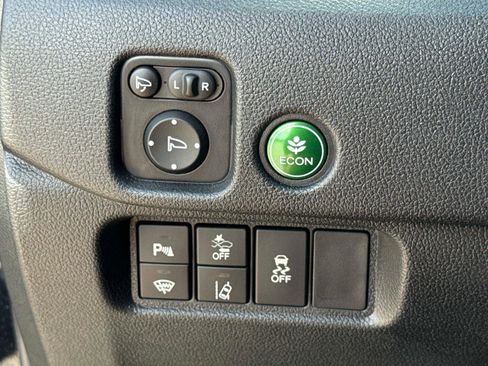Certified 2025 Honda Passport TrailSport image 33