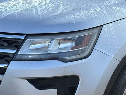 Used 2018 Ford Explorer FWD image 6