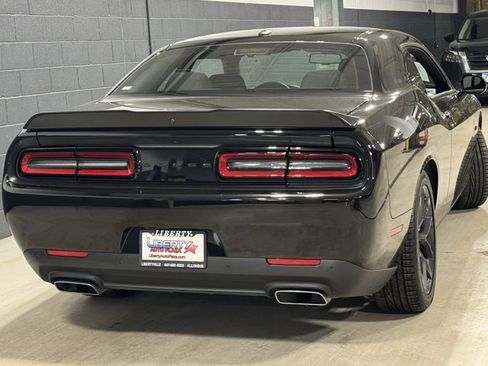 Used 2023 Dodge Challenger R/T w/ Blacktop Package image 17