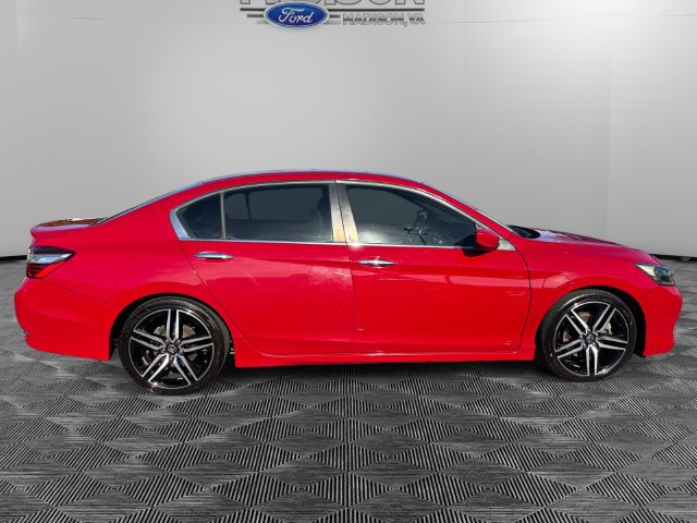 Used 2016 Honda Accord Sport image 6