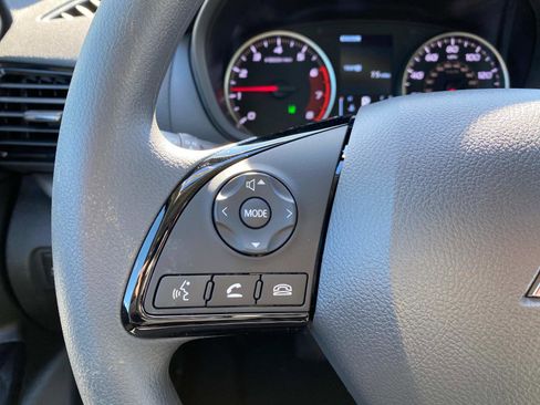 New 2025 Mitsubishi Eclipse Cross LE image 13