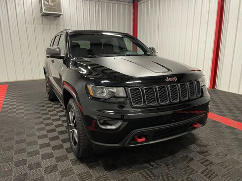 Used 2020 Jeep Grand Cherokee Trailhawk image 6