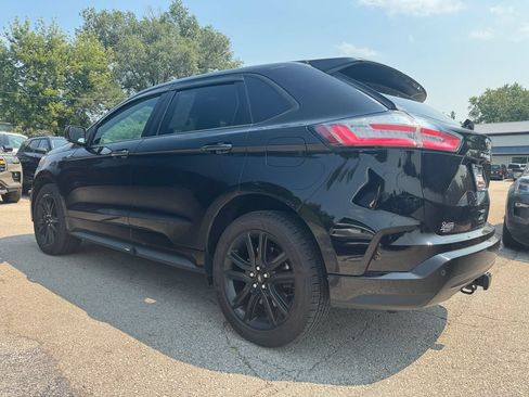 Used 2023 Ford Edge ST-Line w/ Class II Trailer Tow Package AWD/4WD image 7