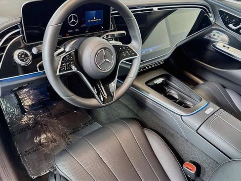 Used 2026 Mercedes-Benz E 450 4MATIC Sedan image 9