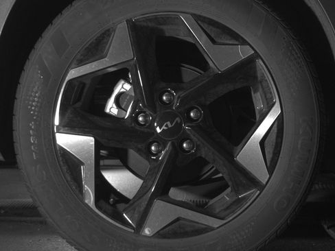 Used 2025 Kia Seltos S FWD image 15