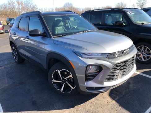 Used 2023 Chevrolet TrailBlazer RS w/ Convenience Package image 3