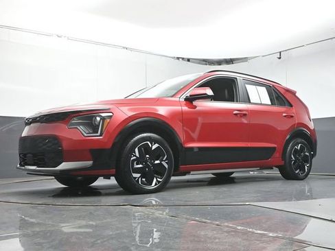Used 2025 Kia Niro Wind FWD image 34