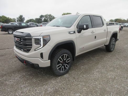 New 2026 GMC Sierra 1500 AT4 w/ AT4 Premium Package image 11
