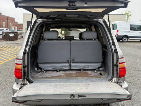 Used 2001 Toyota Land Cruiser AWD/4WD image 13