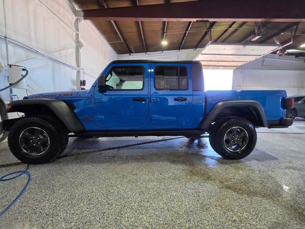 Used 2023 Jeep Gladiator Rubicon w/ Cold Weather Group AWD/4WD image 1