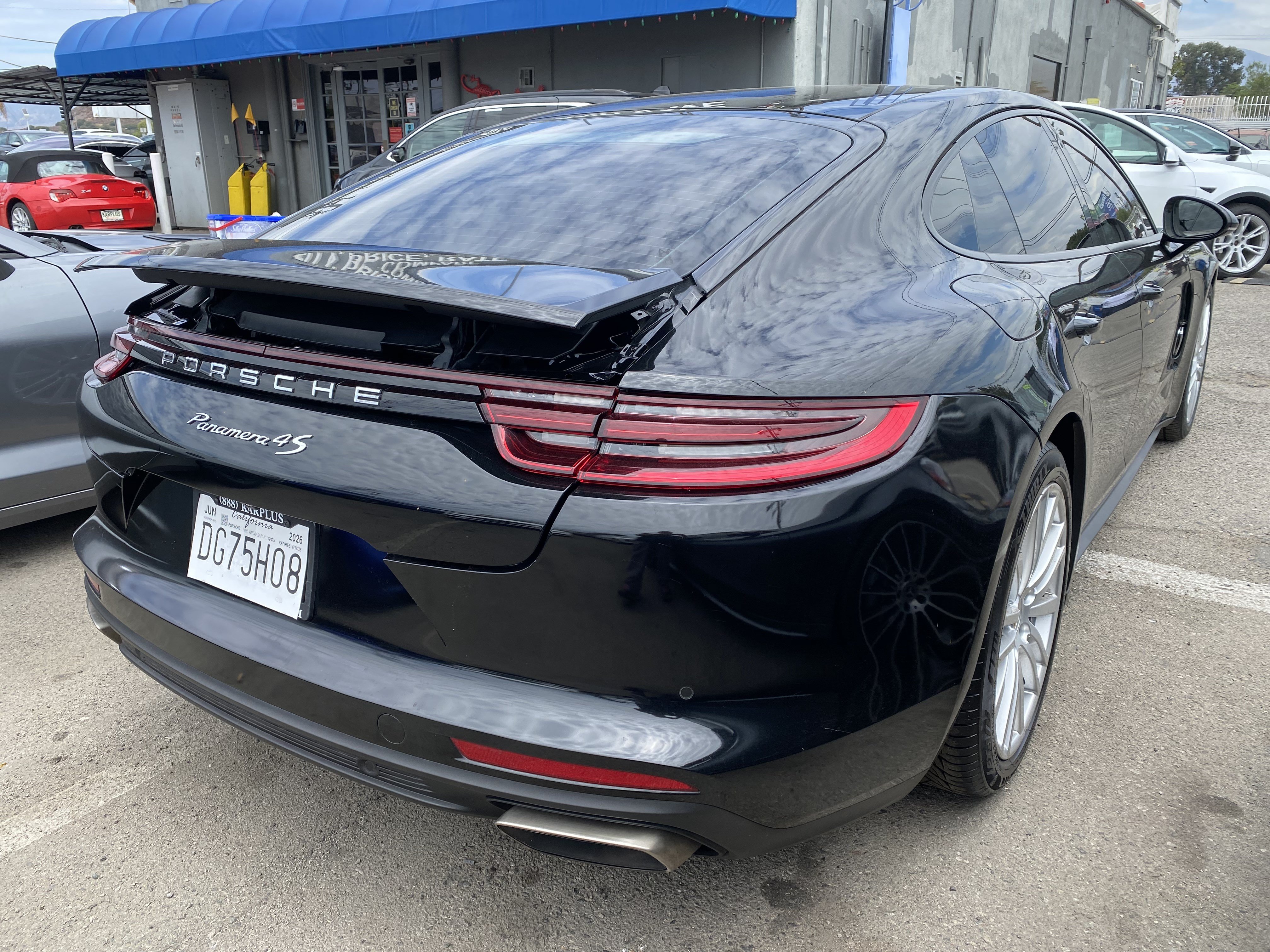 Used 2018 Porsche Panamera 4 AWD/4WD image 8