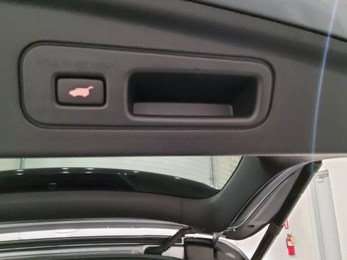 Used 2024 Acura MDX FWD w/ Technology Package image 15