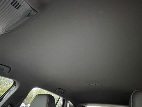 Used 2025 Volkswagen ID.4 Pro image 51