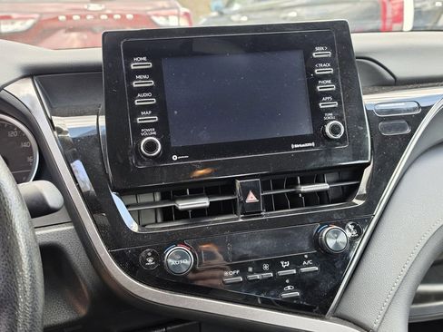 Used 2024 Toyota Camry LE image 7