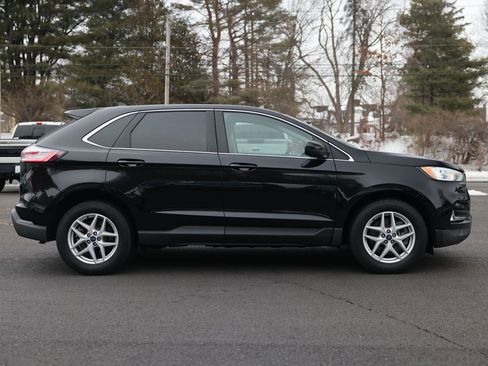 Certified 2022 Ford Edge SEL w/ Convenience Package image 4