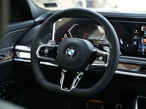 New 2026 BMW 760i xDrive w/ Executive Package AWD/4WD image 31
