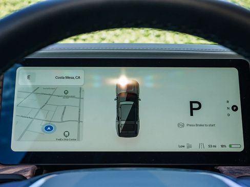 Used 2023 Rivian R1S Adventure image 26