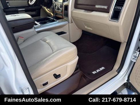 Used 2013 RAM 2500 Laramie w/ Cold Weather Group image 97