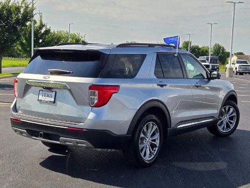 Certified 2023 Ford Explorer XLT w/ Equipment Group 202A AWD/4WD image 13