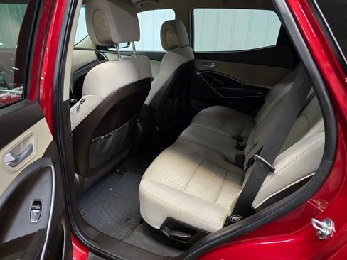 Used 2017 Hyundai Santa Fe Sport image 19