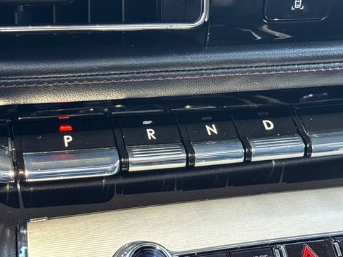Used 2023 Lincoln Aviator AWD w/ Premium Package image 46