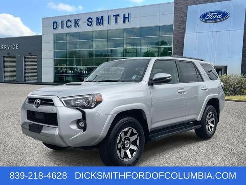Used 2024 Toyota 4Runner TRD Off-Road Premium image 3