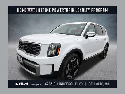 Used 2023 Kia Telluride S w/ S Sunroof Package