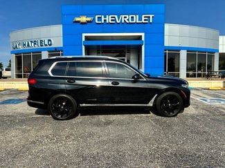 Used 2021 BMW X7 xDrive40i AWD/4WD video 1
