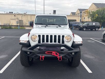 Used 2022 Jeep Gladiator Overland w/ Popular Equipment Package