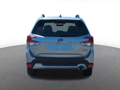 Used 2019 Subaru Forester Touring AWD/4WD image 5