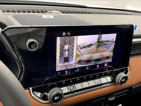 New 2026 GMC Canyon AT4 w/ Technology Plus Package image 13