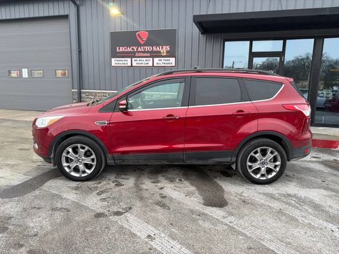 Used 2013 Ford Escape SEL image 2
