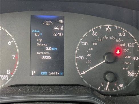 Used 2024 Toyota Corolla LE FWD image 11