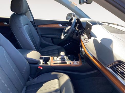 Used 2023 Audi Q5 2.0T Premium image 14