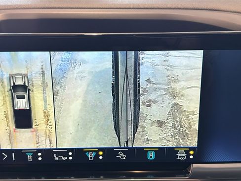 Used 2026 Chevrolet Silverado 2500 LTZ w/ LTZ Plus Package image 44