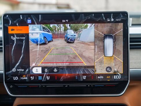 New 2025 Volkswagen ID. Buzz Pro S Plus image 33