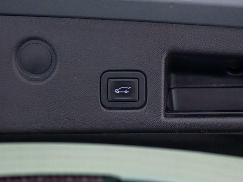 Used 2024 Chevrolet Equinox RS image 29