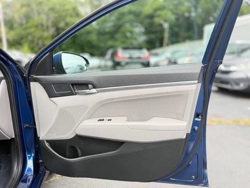 Used 2020 Hyundai Elantra Value Edition FWD image 26