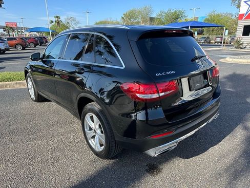 Used 2017 Mercedes-Benz GLC 300 image 4