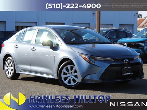 Used 2025 Toyota Corolla LE image 1