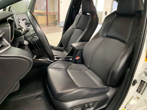 Used 2020 Toyota Corolla XSE FWD image 12