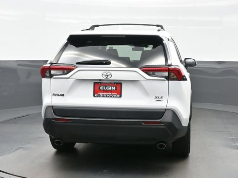 Used 2022 Toyota RAV4 XLE w/ Convenience Package AWD/4WD image 5