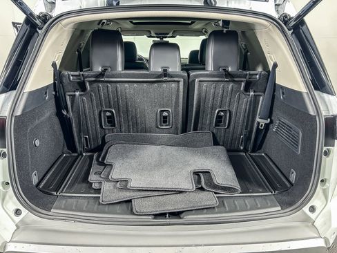 Certified 2025 Nissan Pathfinder Platinum w/ Cargo Package image 27