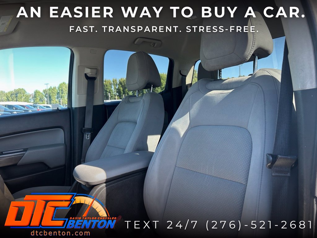 Used 2017 Chevrolet Colorado W/T AWD/4WD image 9