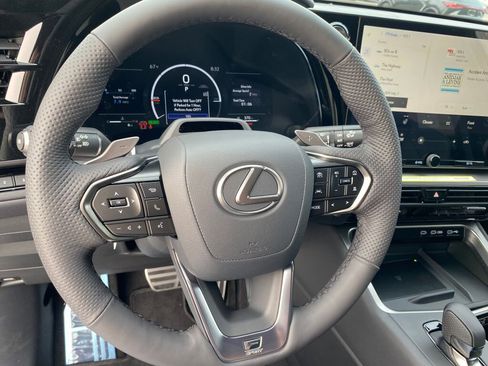 New 2026 Lexus TX 500h AWD image 25