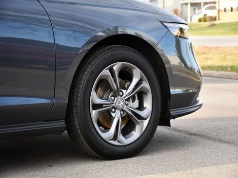 Used 2024 Honda Accord EX image 9