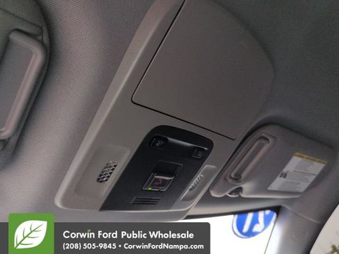 Used 2021 Toyota Camry SE AWD/4WD image 22